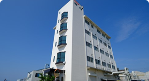 <span class="subtitle">Technical</span><span>溶射技術開発研究所</span>